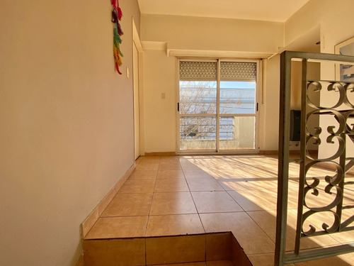 Imagen 12 de 27 de Venta Ph 3 Amb C/balcon Sin Expensas - Versalles
