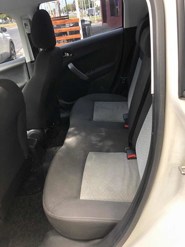 Peugeot 208 1.5 Allure Touchscreen 2015