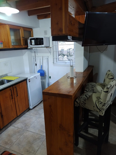 Imagen 6 de 11 de Alquiler Temporario / Departamento / Cabaña San Martin De Los Andes / Cochera / Centro / 2 Ambientes / Equipado