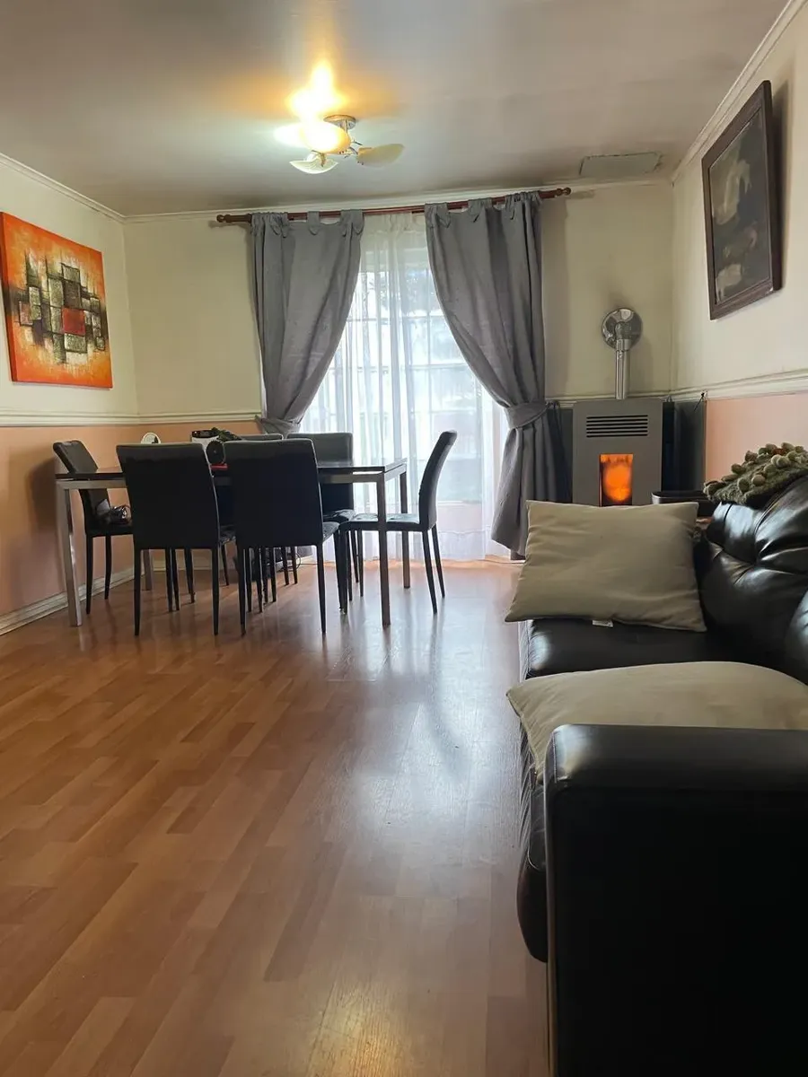 Imagen 1 de 5 de Se Vende Casa En Sector Residencial, Padre Las Casas
