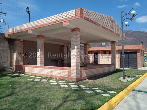 Imagen 13 de 25 de Rentahouse Carabobo Vende Townhouse En Villas La Fontana San Diego Rcys 22-17173
