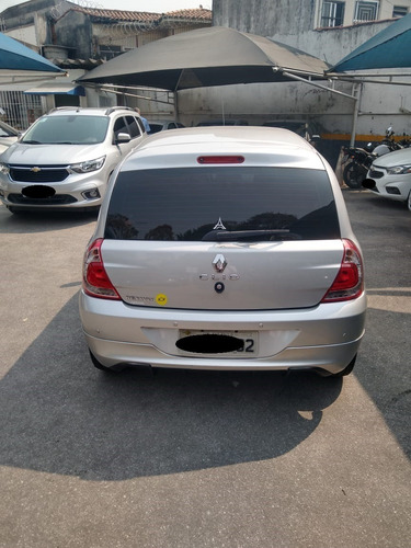 Imagem 3 de 10 de Renault Clio 1.0 16v Expression Hi-power 5p