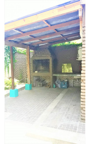 Ph Retasado!! En Castelar Sur, Son Dos Ufs Un Tres Ambientes Y Un Monoambiente