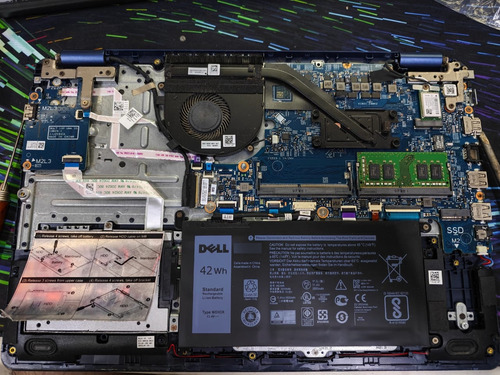 Laptop Dell Inspiron 15 5584 (leer Descripción) Azul Marino (Usado)