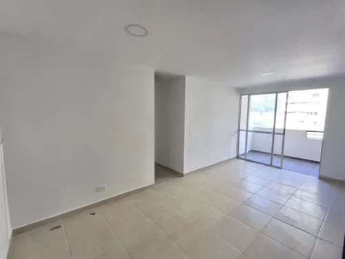 Apartamento En Arriendo Ubicado En Medellín Sector Calasanz Parte Baja (27206).