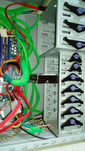 Imagen 5 de 8 de Computadora Intel Core I5 Con Monitor LG Lcd De 22 Pulgadas