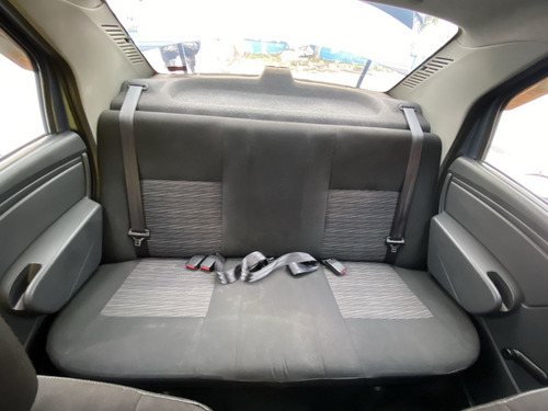 Imagen 22 de 25 de Renault Logan Familier 2012
