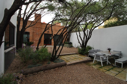 Imagen 19 de 30 de La Casa De Los Arboles Grandes En Venta, Fracc. Villa De Los