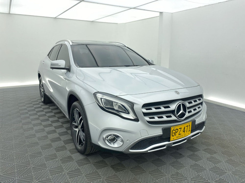Imagen 2 de 25 de Mercedes Benz Gla 200 2020