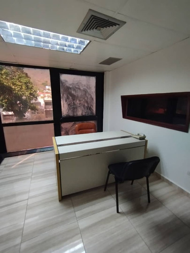 Imagen 8 de 10 de Oficina En Alquiler Torre Trébol En Lomas Del Este