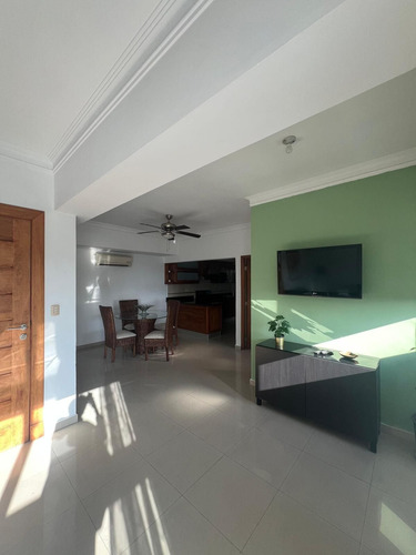 Apartamento En Renta De 1 Habitación, Paraíso