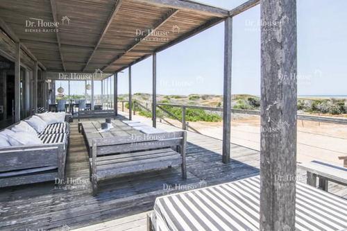 Espectacular Casa Primera Fila Sobre El Mar En Santa Monica, Jose Ignacio