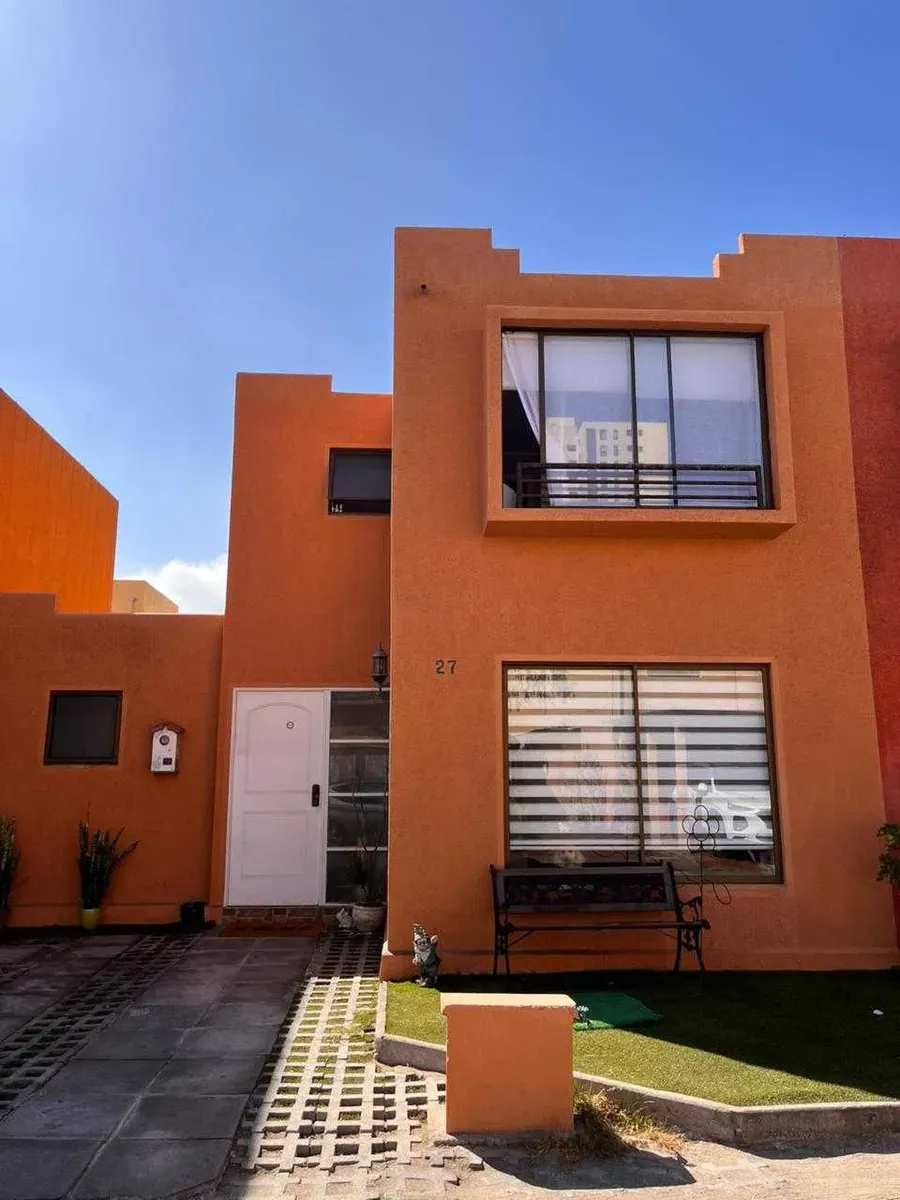 Imagen 1 de 12 de Hermosa Casa Con Amplios Espacios (167593)