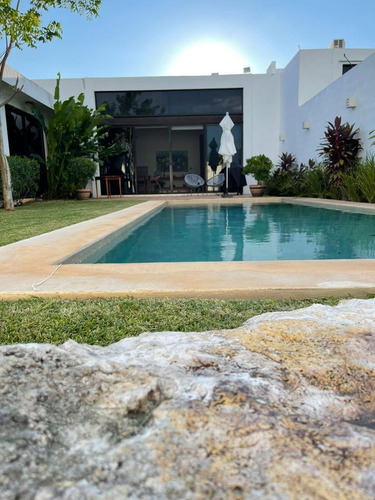 Imagen 4 de 22 de Casa De Una Planta Amueblada Y Equipada En Renta- Mérida Norte Bellavista