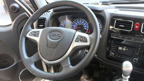 Jac X200 2.0l Td Mt6 Luxury - Panar