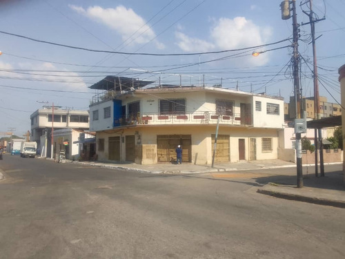 Imagen 8 de 10 de Venta Edificio Comercial Residencial. Las Candelaria. Plaza Los Almendrones
