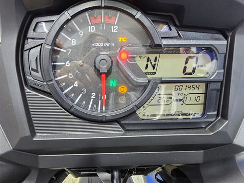 Suzuki V Strom Xt 650 23/24