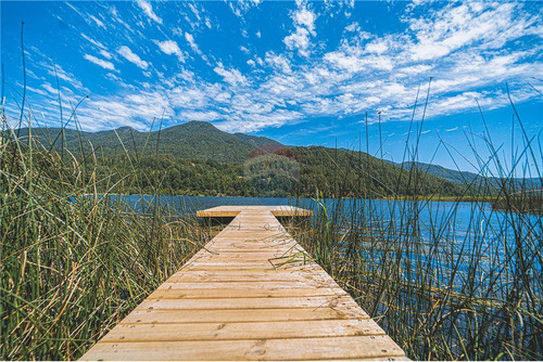 Parcelas Pucón Con Orilla Y Con Acceso A Laguna