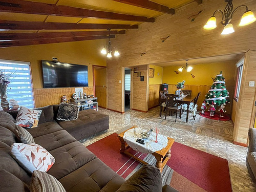 Casa En Frutillar Alto Cercano A Avenida Principal