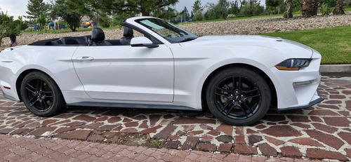 Mustang Convertible Impecable Edicion Especial