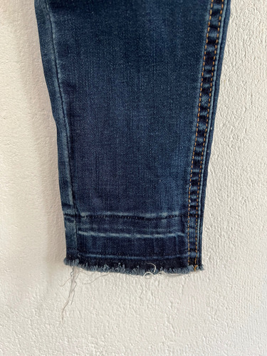 Pantalón Jean Ginebra Tiro Alto Dark Wash Denim T26 (Usado)
