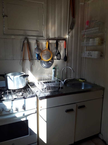 Casa De 2 Pisos A 50 Metros De La Playa Totalmente Equipada.