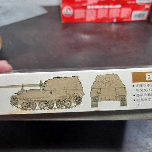 Imagem 3 de 7 de Plastimodelo Tanque Alemanha Ww2 Elephant Fujimi Wa13 1:76