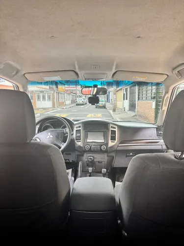 Mitsubishi Montero 3.5 Hard Top