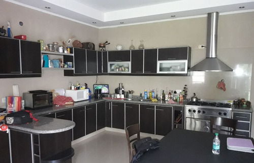 Imagen 13 de 18 de Casa A La Venta En Parque Leloir