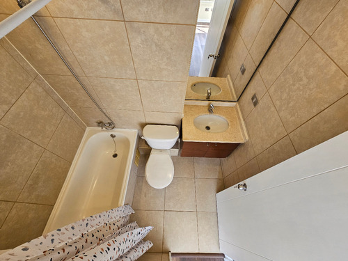 Depto 74 M², Carmen 297 Esquina Marin, Santiago Centro
