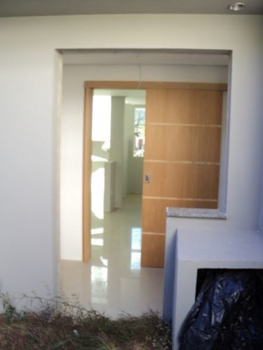 Casa Em Aberta Dos Morros Com 3 Dormitórios - Mi8665