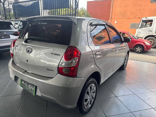 Toyota Etios Etios XS 1.5 (Flex)