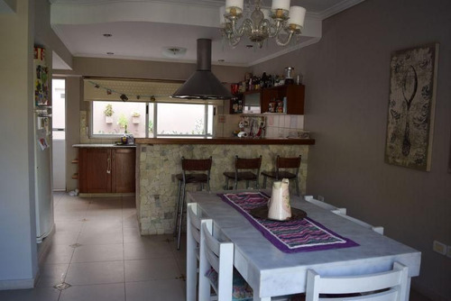 Imagen 4 de 17 de Departamento En Venta En Berazategui