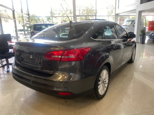 Imagen 6 de 15 de Ford Focus Titanium 2017
