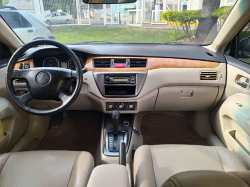Mitsubishi Lancer Touring