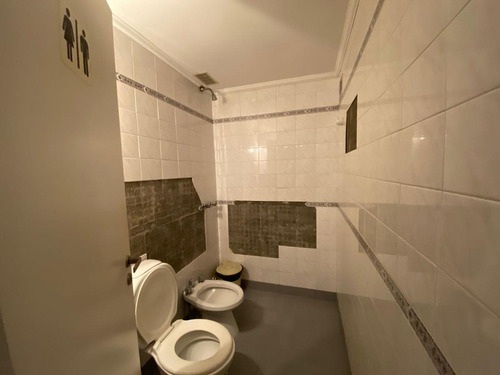 Imagen 16 de 24 de Piso En Planta Baja De 6 Ambientes En Morón Centro