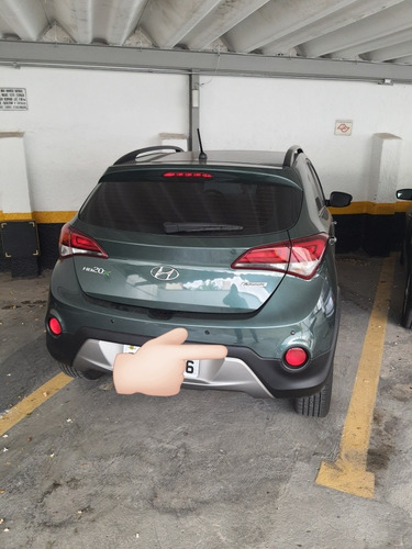Hyundai Hb20x 2017 1.6 Style Flex Aut. 5p