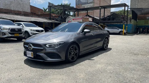 Mercedes-Benz Clase CLA 1.3 Cla 180 Amg Line At