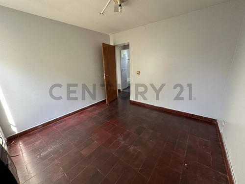Casa Remodelar En Venta En Gonnet, 16 Bis 487 Y 488
