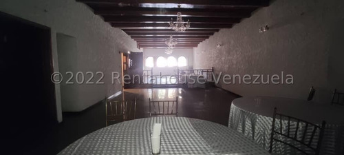 Ag. Vende Fondo De Comercio De Restaurant-arepera De Larga Trayectoria En Boleita Sur.