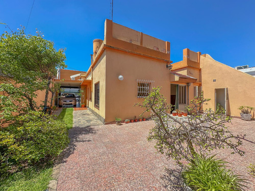 Casa En Venta En Lanús Este