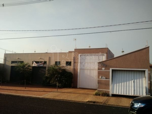 Imagem 1 de 6 de Venda De Casas / Padrão Na Cidade De Araraquara 5241
