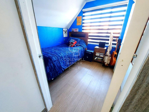 Remodelada Con Líneas Simples Y Sectores Amplios