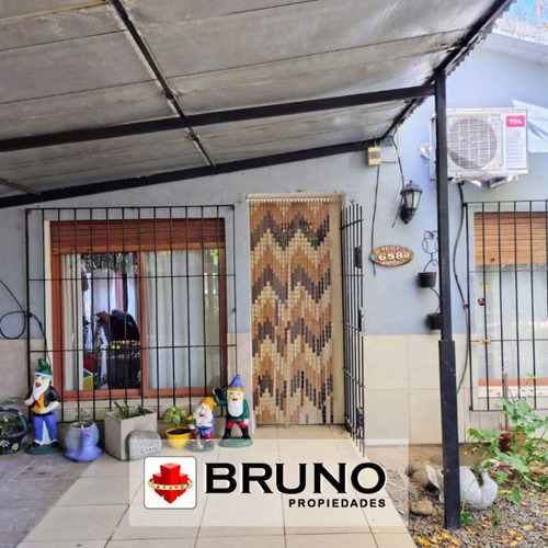 Casa En Venta En Agustin Ferrari
