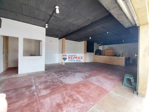 En Venta Casa Con Local Comercial De 175 Metros Cuadrados, Excelente Ubicación En El Casco Central De Tucacas.