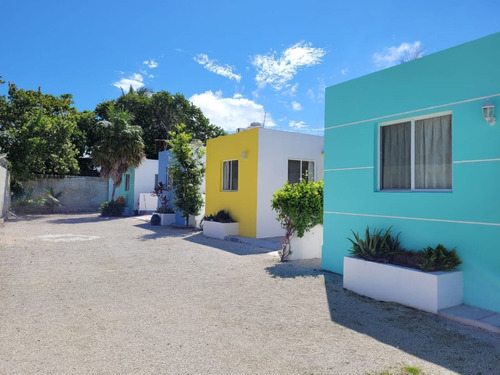 | Bonita Casa De Una Planta Amueblada, En Venta Y Renta. |