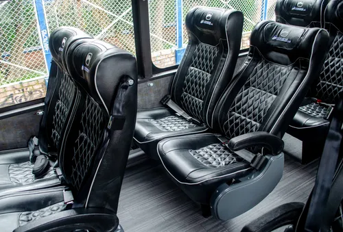 Dong Feng - Condor Carrocerías - Drr 43 Pasajeros