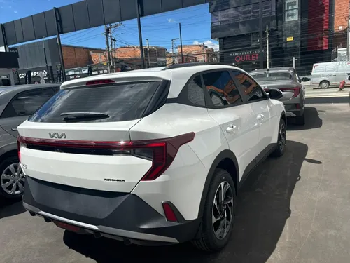 Kia K3 Cross 1.6 Zenith