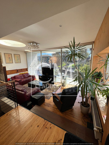 Moderna Casa, 3d+3b, 240m2, Los Romeros, Concon