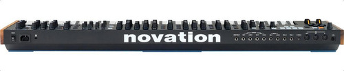 Sintetizador Polifónico 16 Voces 61 Teclas Novation Summit